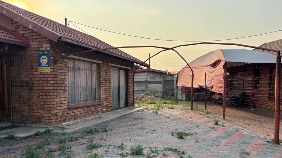 3 Bedroom Property for Sale in Boitekong Ext 3 North West